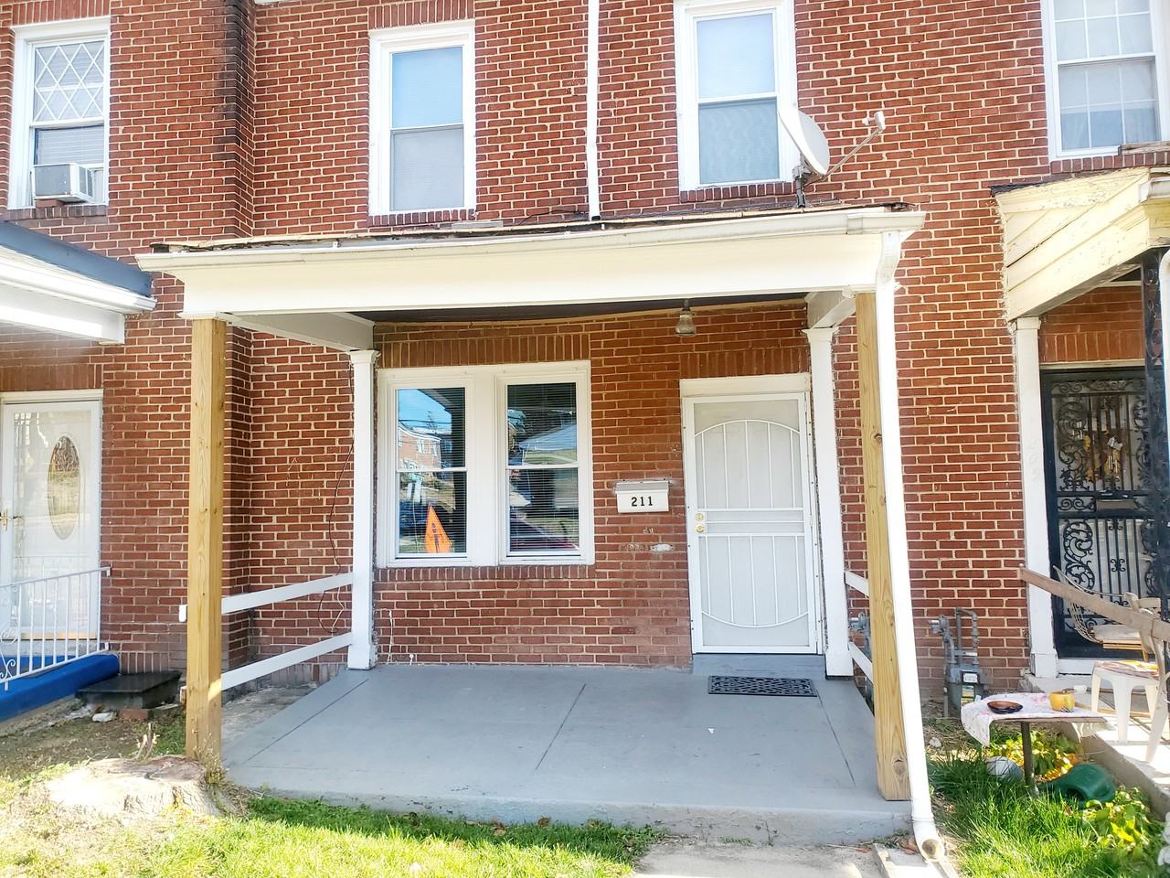 211 Allendale Street - Photo 2 of 26