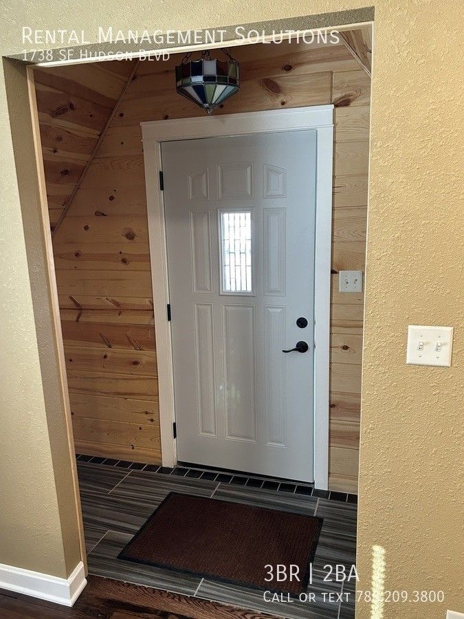 1738 Se Hudson Blvd - Photo 3 of 21