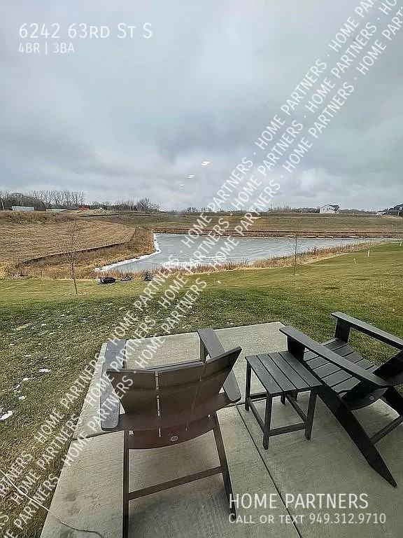 6242 63rd St S - Photo 2 of 39