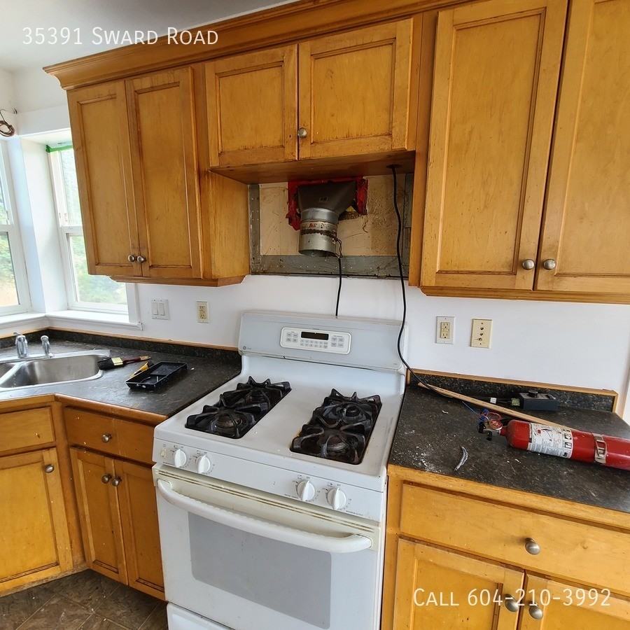 35391 Sward Rd - Photo 3 of 20