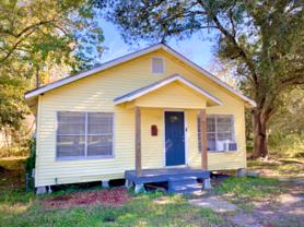 722 N Avenue D - Photo 1 of 1