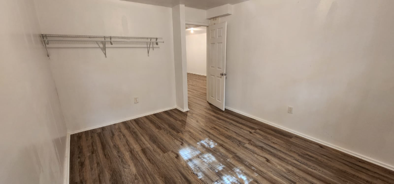 605 4th St #A - Photo 4 of 20