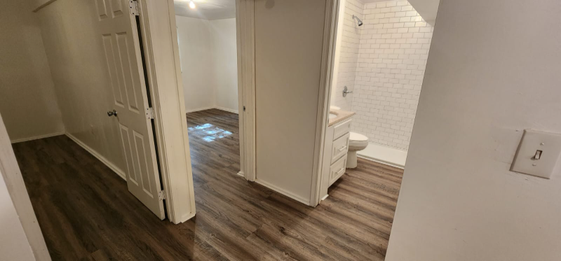 605 4th St #A - Photo 6 of 20