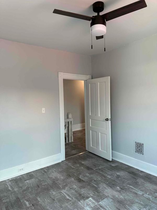 307 Loucks Ave - Photo 5 of 18