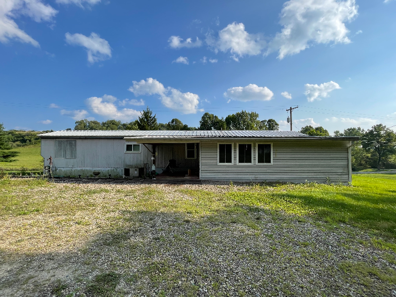 10647 Kilburn Ln - Photo 3 of 12