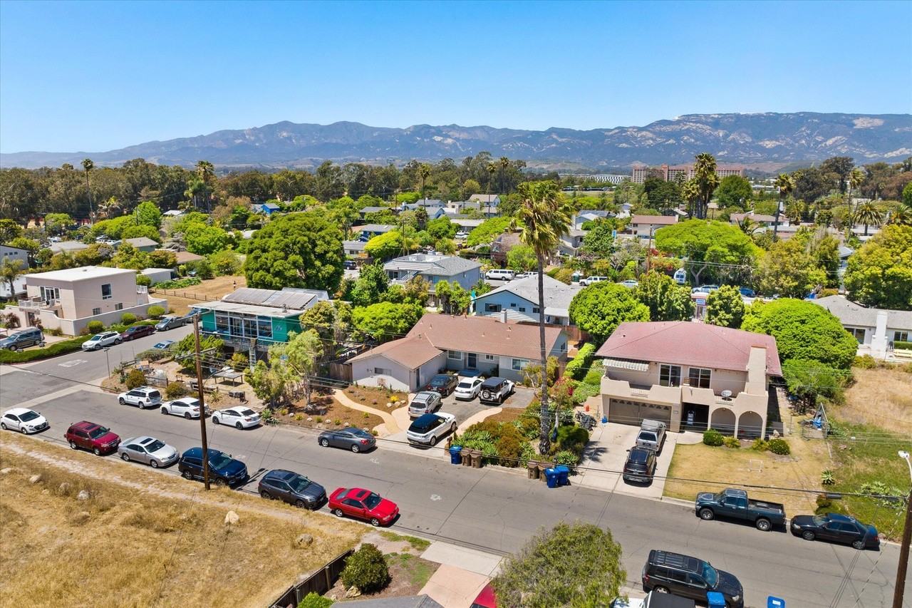 6838 Del Playa Dr - Photo 7 of 7