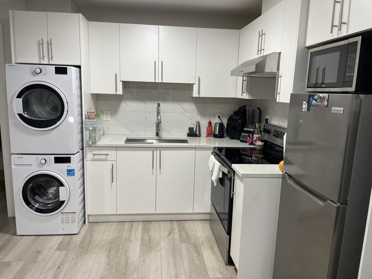 7274 Stride Ave - Photo 6 of 13