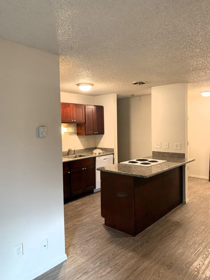 2301 Se Courtney Ave #2301-10 - Photo 3 of 8