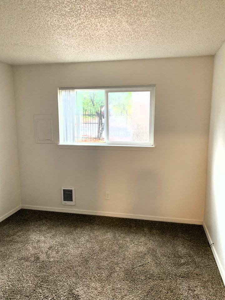 2301 Se Courtney Ave #2301-10 - Photo 7 of 8