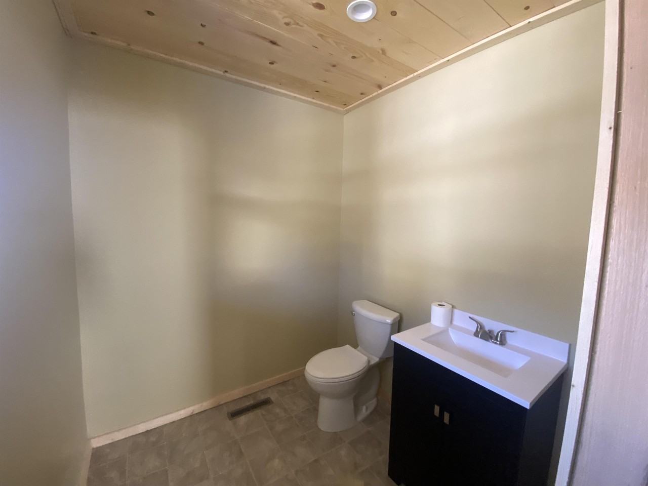 217 W Nebraska Ave #1 - Photo 3 of 7