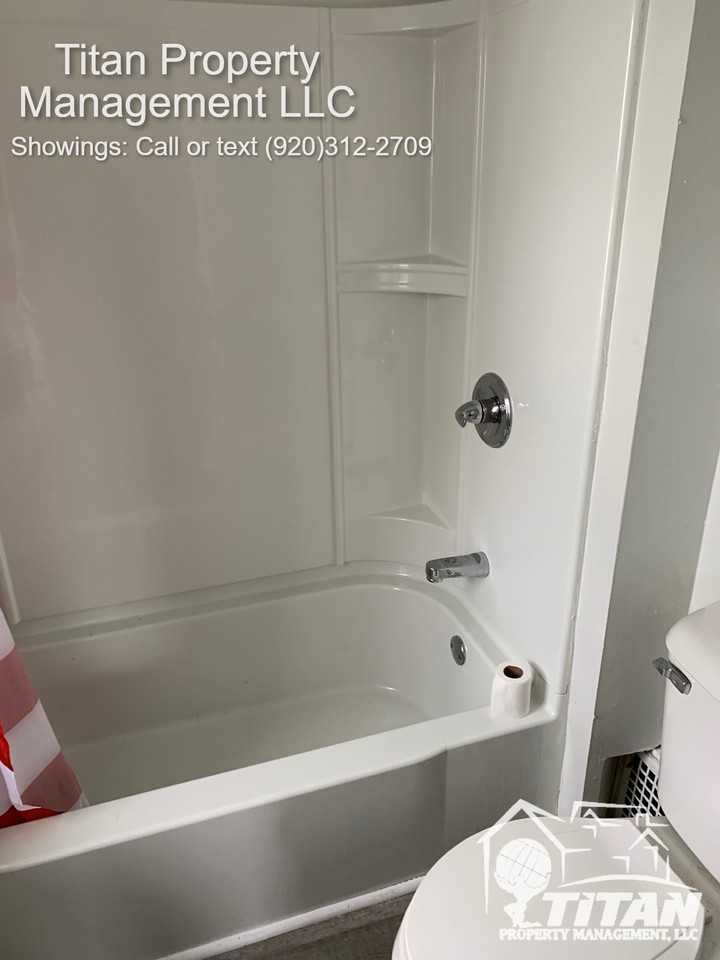 22 East Irving Avenue - Photo 3 of 8