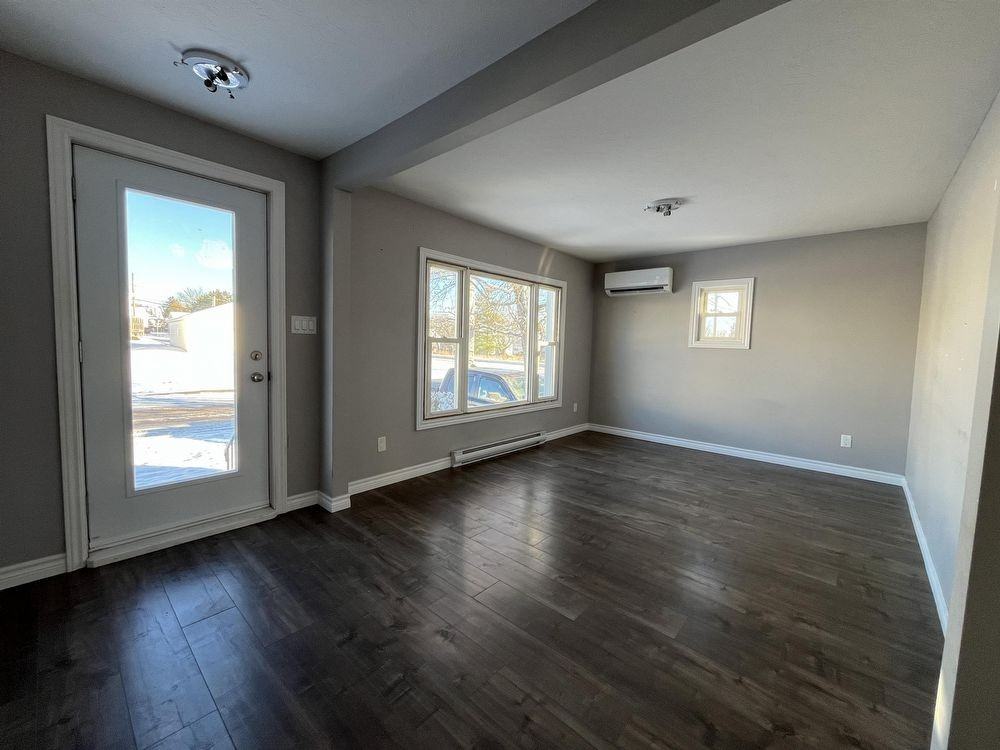 40 Barnaby St - Photo 3 of 7