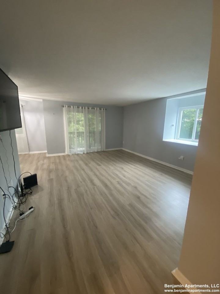 10 Beals Cove Rd #1B - Photo 2 of 13