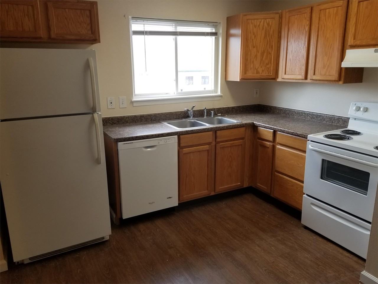 520 Winnie Way (Raab SG) - Photo 2 of 11