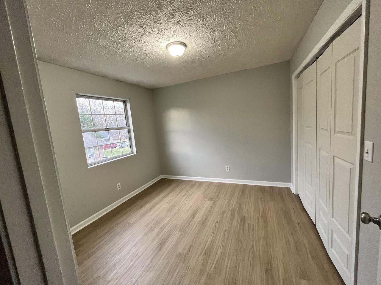 1009 Northwood - Photo 2 of 5