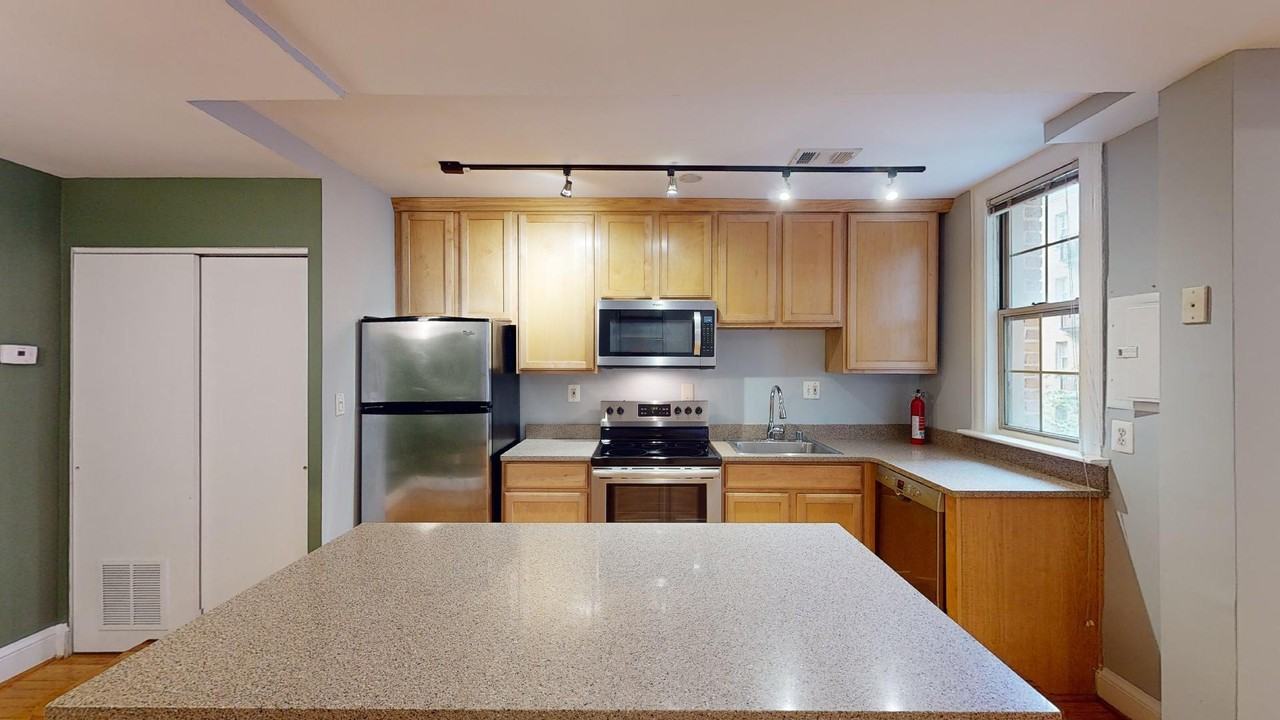 1401 Columbia Rd NW, #220 (DC) - Photo 3 of 23