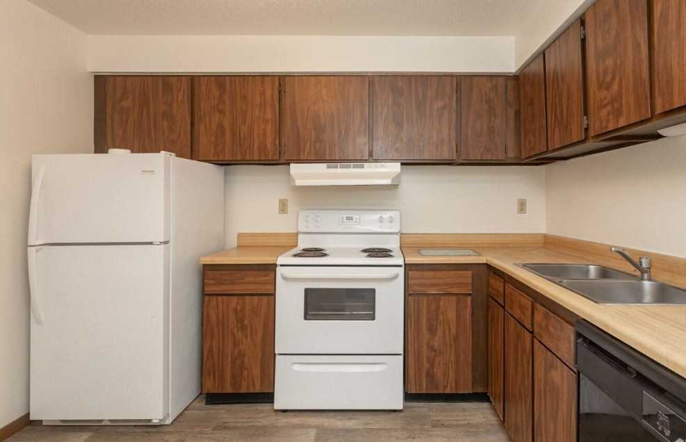 2221-2227 Willow Knolls Dr W, Peoria, IL 61614 - Photo 5 of 10