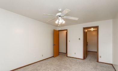 2221-2227 Willow Knolls Dr W, Peoria, IL 61614 - Photo 7 of 10