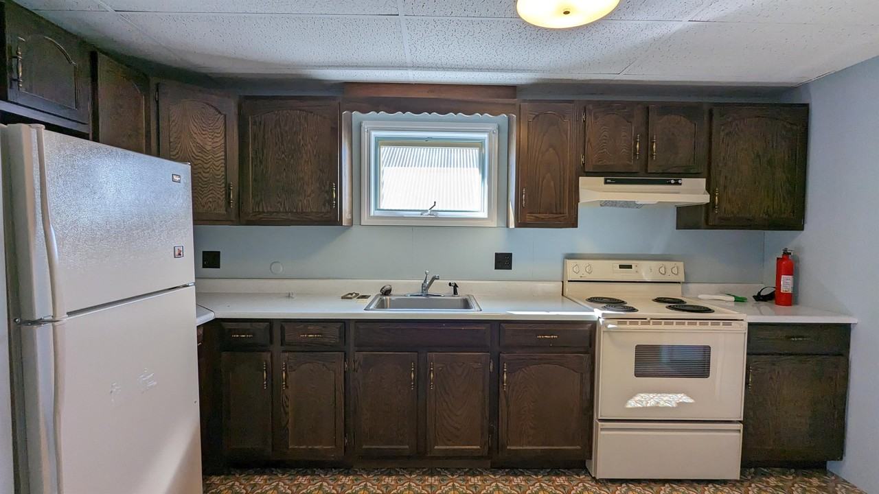 4 Water Street - Photo 2 of 10