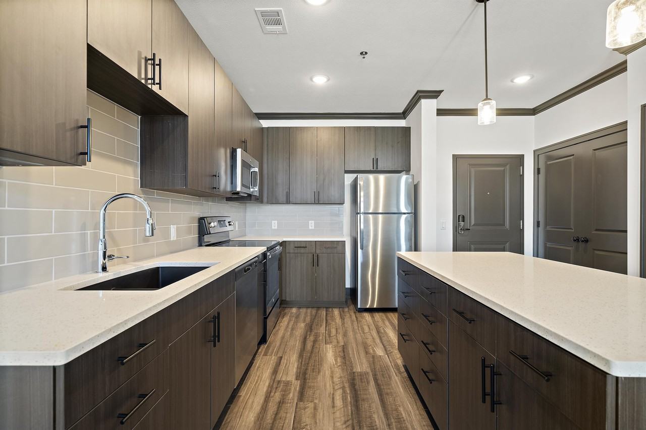 The Diamond at Creekside - Photo 5 of 29