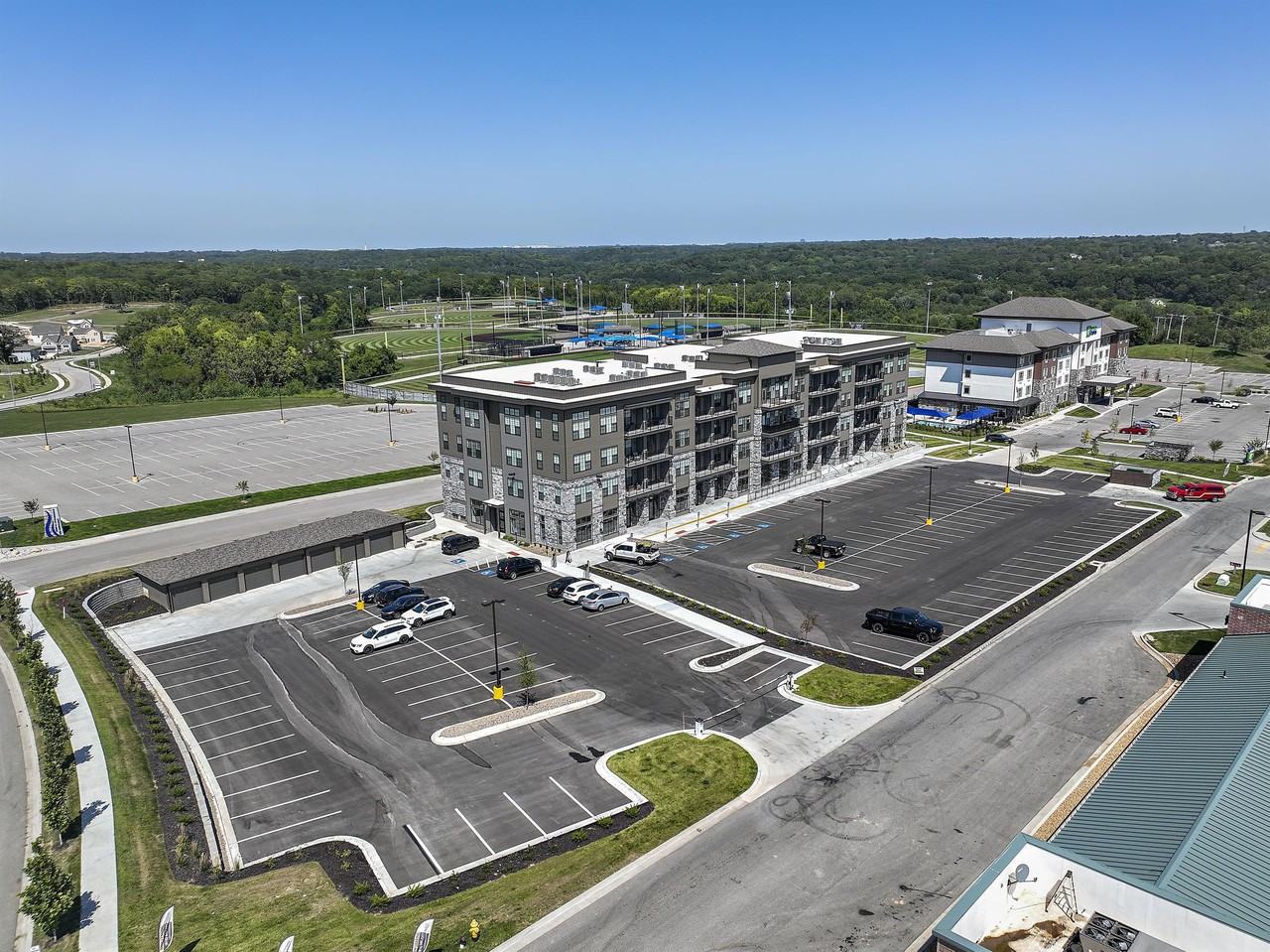 The Diamond at Creekside - Photo 6 of 29