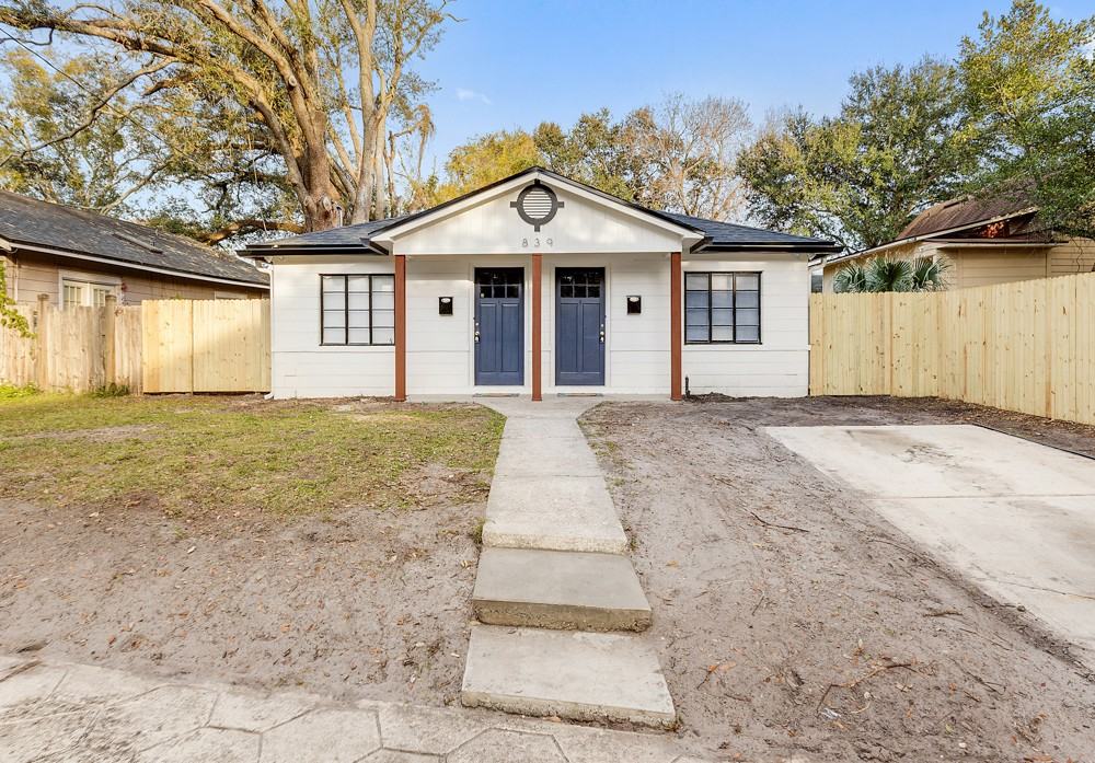 839-B Acosta Street - Photo 2 of 14