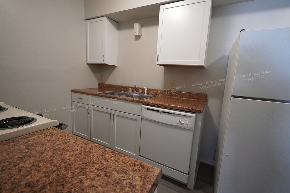 1055 West Walnut Street - Photo 2 of 6