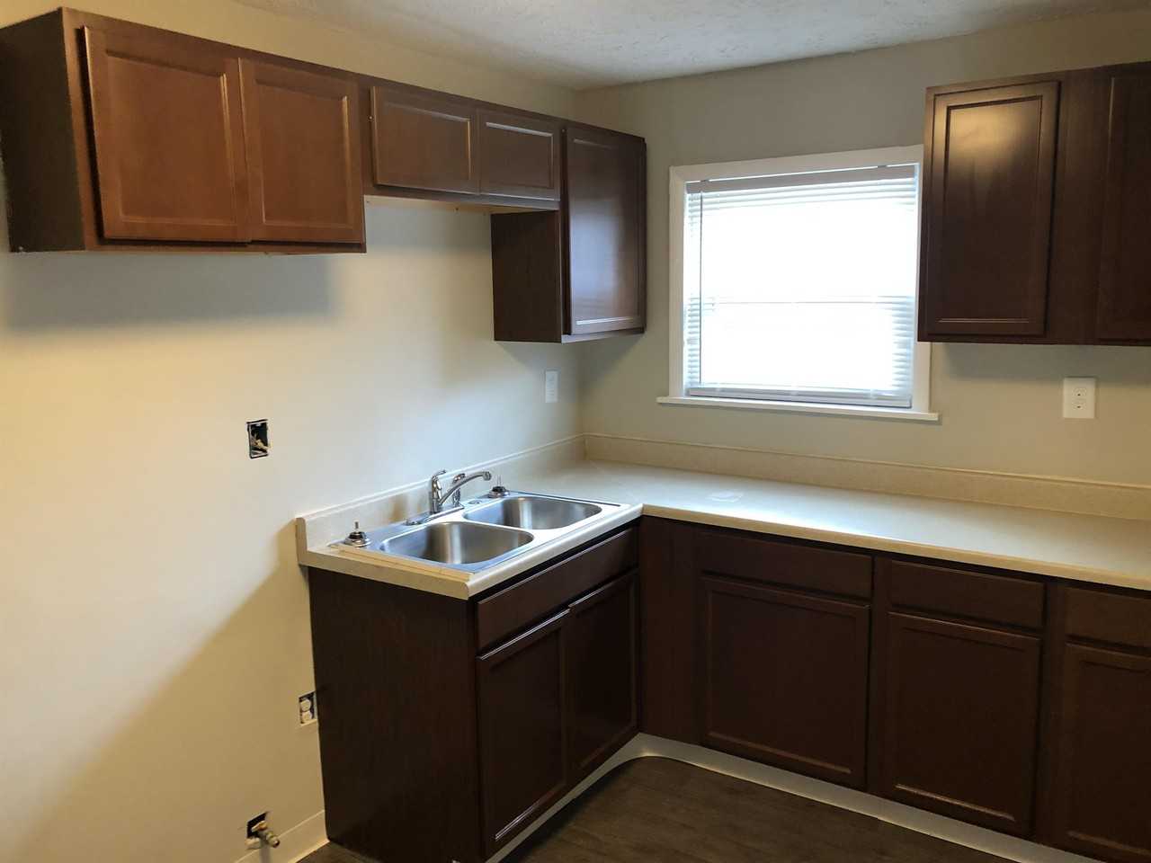 757 Charles Avenue - Photo 3 of 10