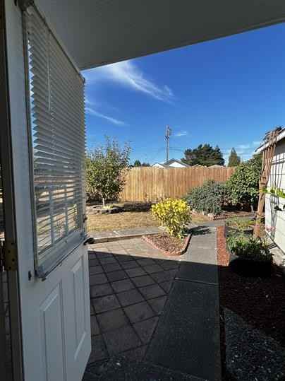 2746 Campton Heights Drive B - Photo 3 of 14