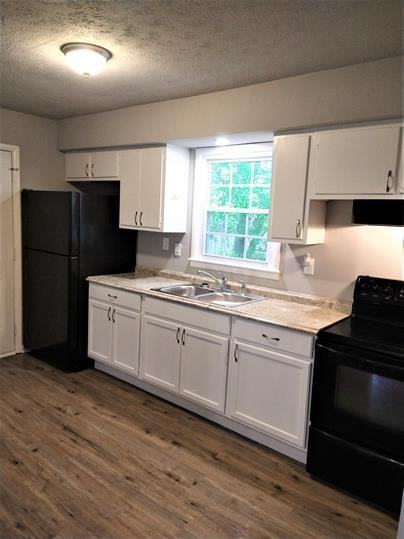 225 Riggs Avenue - Photo 2 of 12