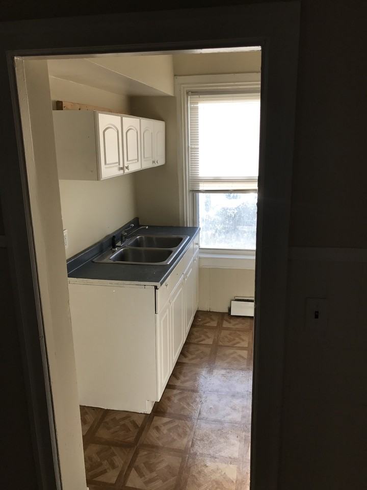 310 Hawkins Street - Photo 3 of 7