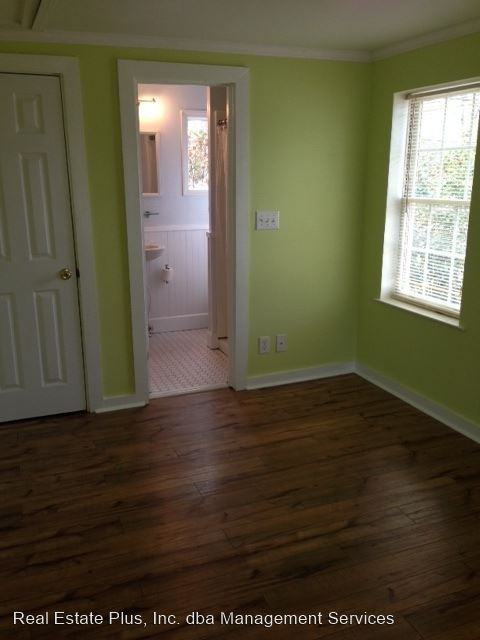 1713B Spencer Ave - Photo 3 of 4