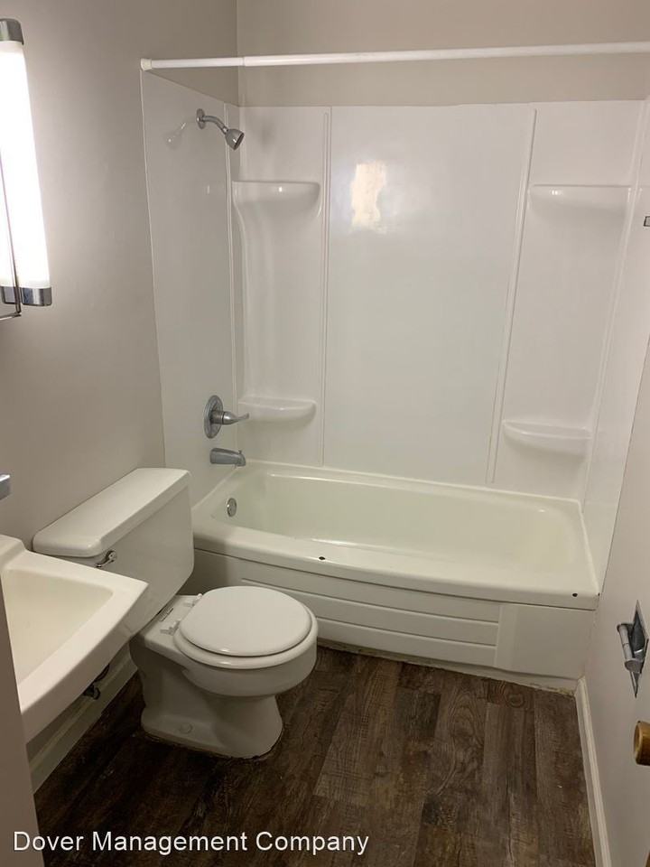 118 E Phillip Ave. - Photo 2 of 5