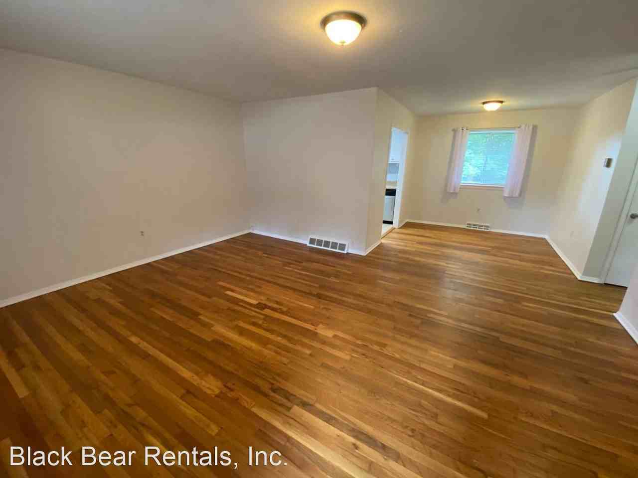 70 Larchmont Rd - Photo 2 of 29