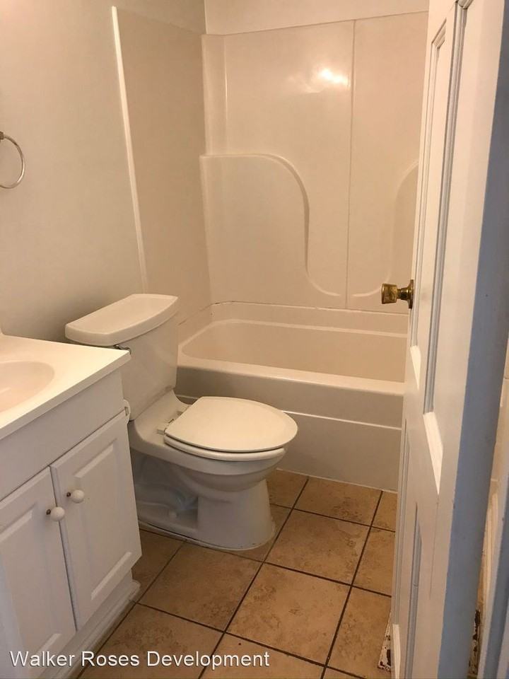 327/329 West 7th Street - Photo 3 of 13