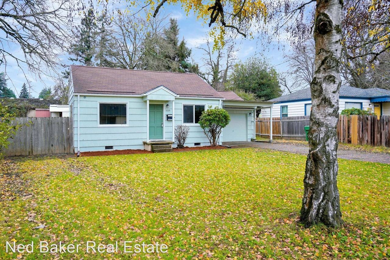 1035 Hickory St Ne - Photo 3 of 25