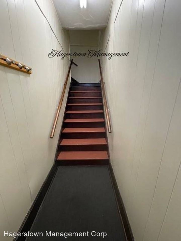 9 E Salisbury St - Photo 3 of 9