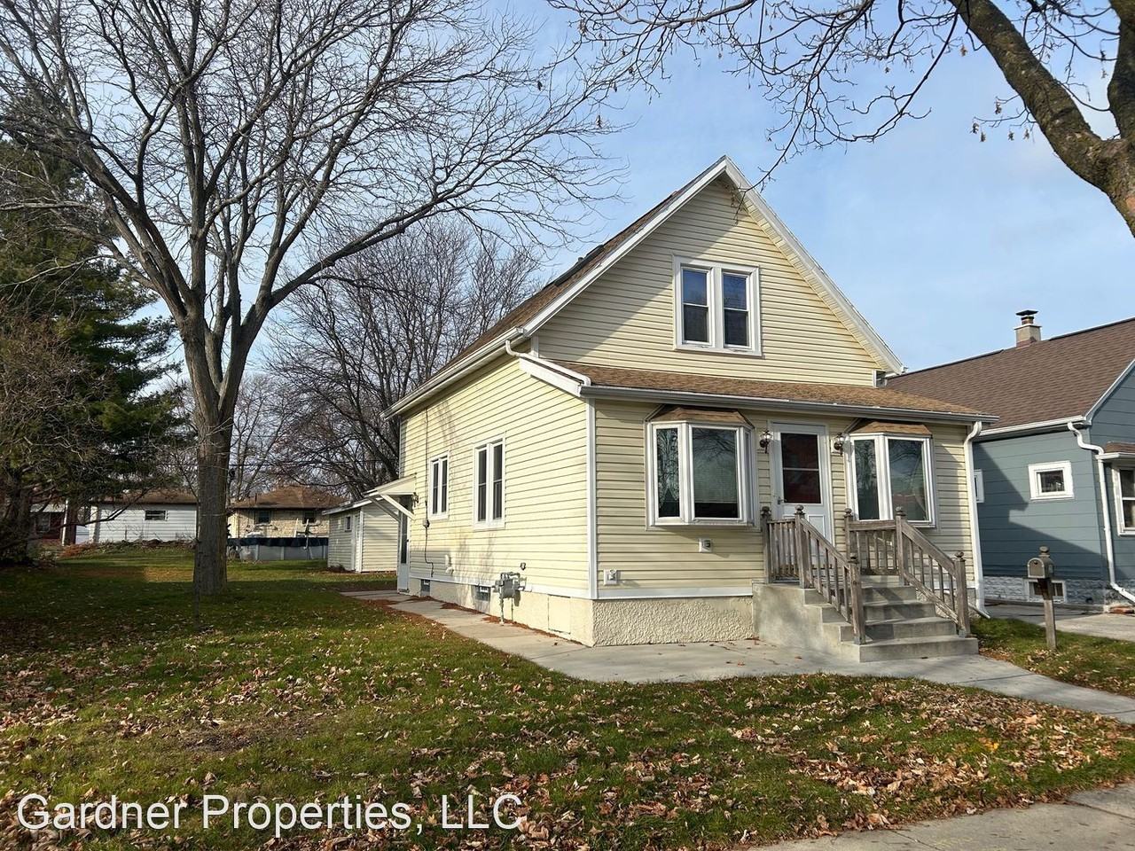 1229 S 86th St - Photo 2 of 18