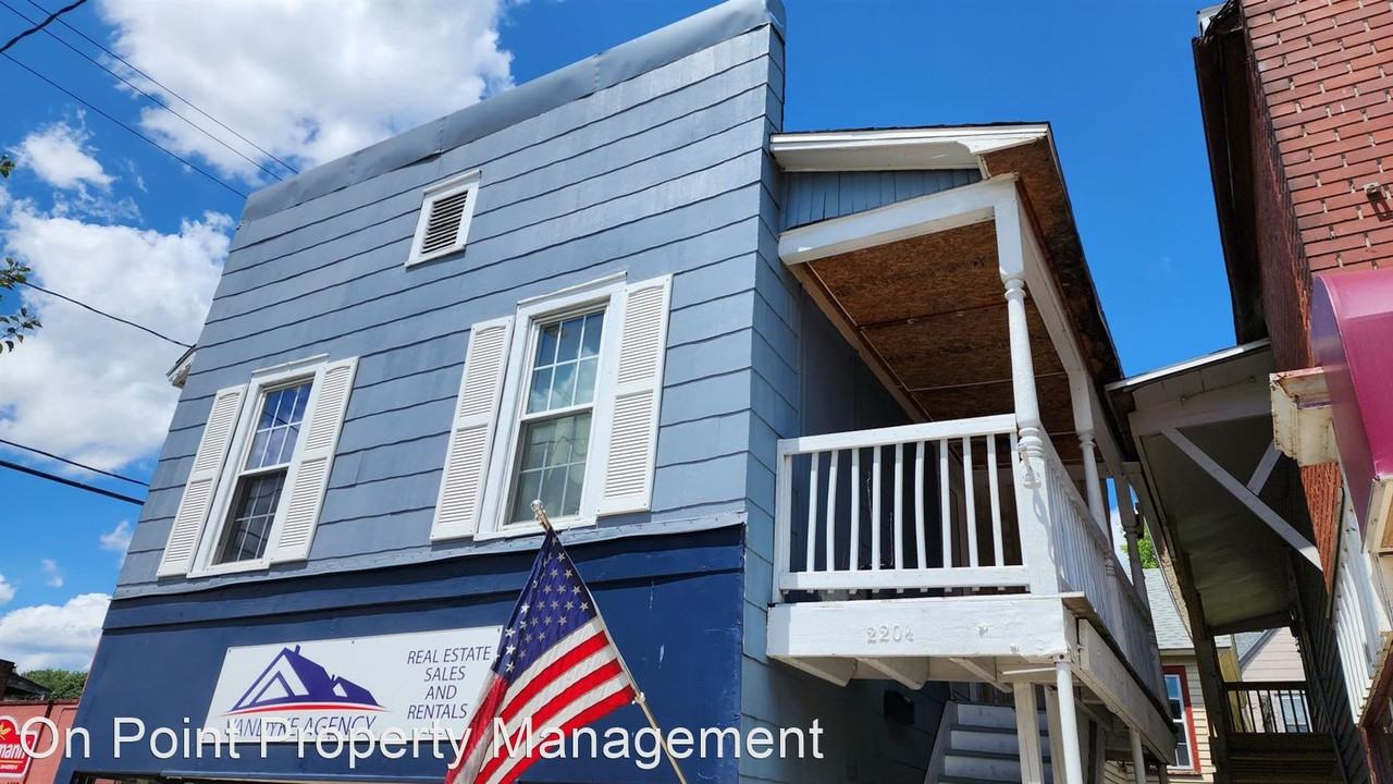 220 West State St./102 N. 2nd St. - Photo 2 of 12