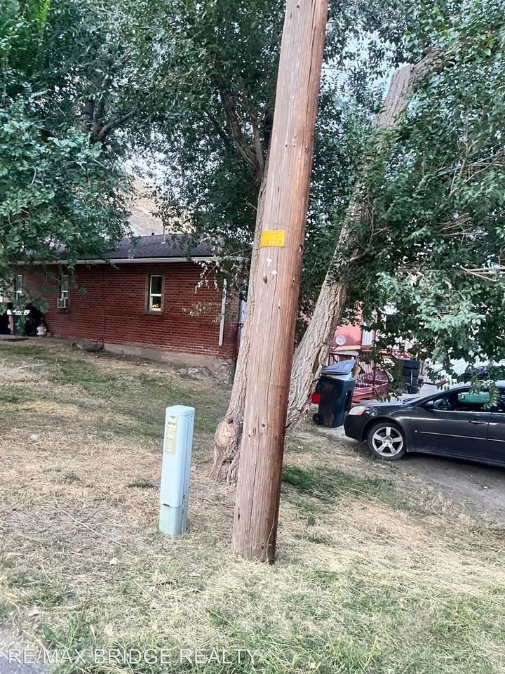 5125 N 2285 W - Photo 3 of 3