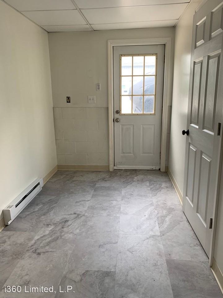 4555 Lincoln Way E #B - Photo 3 of 13