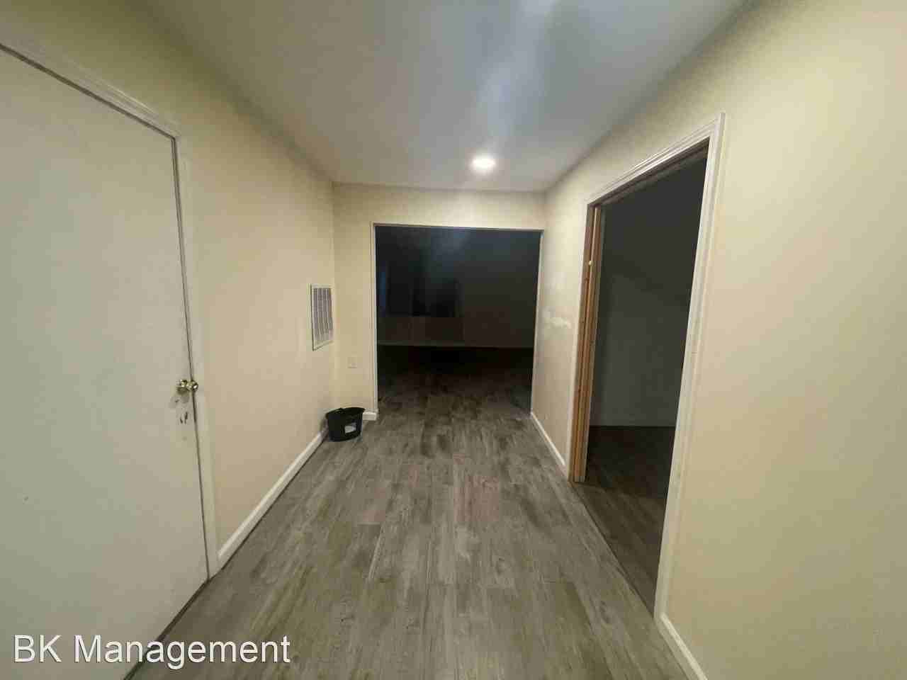 703 Darcy Dr - Photo 3 of 15