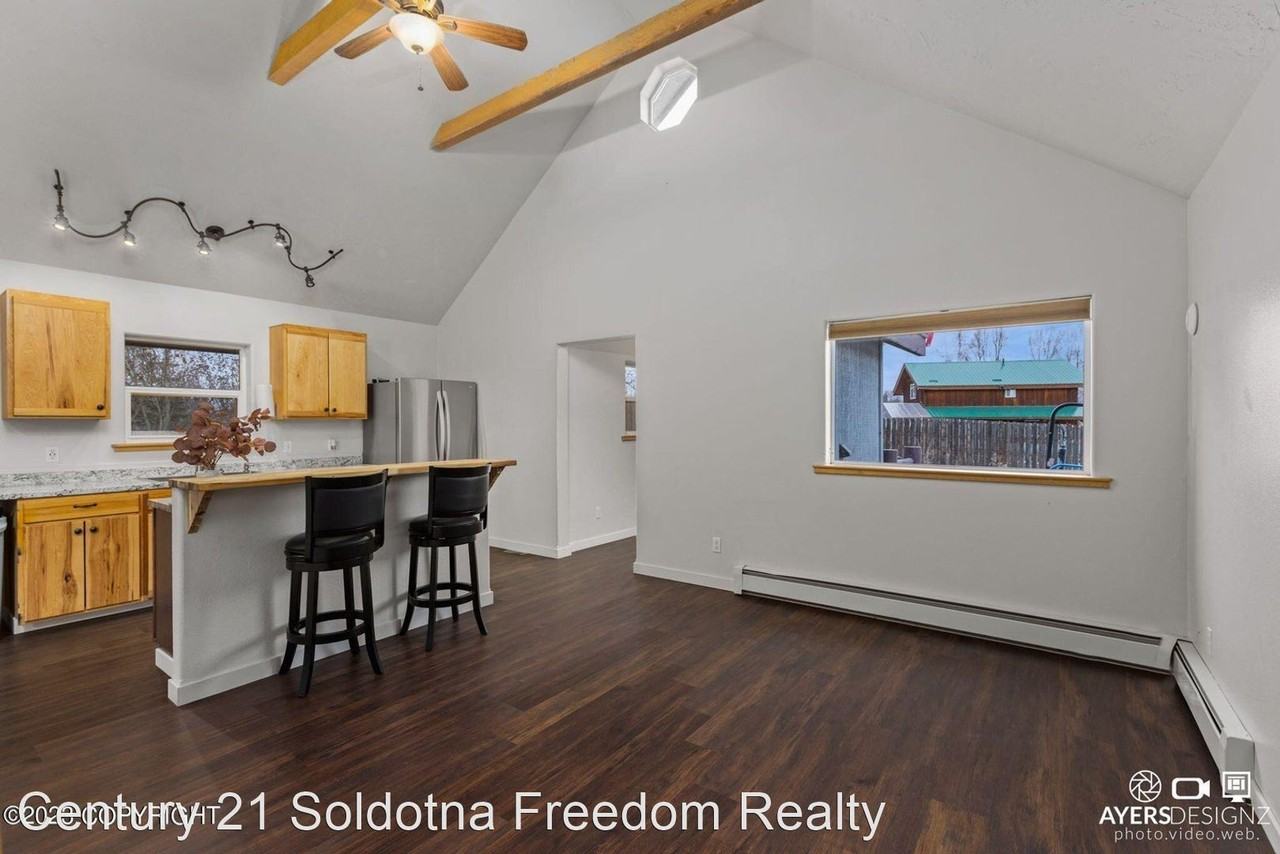 40111 Frogberry Street - Photo 2 of 9