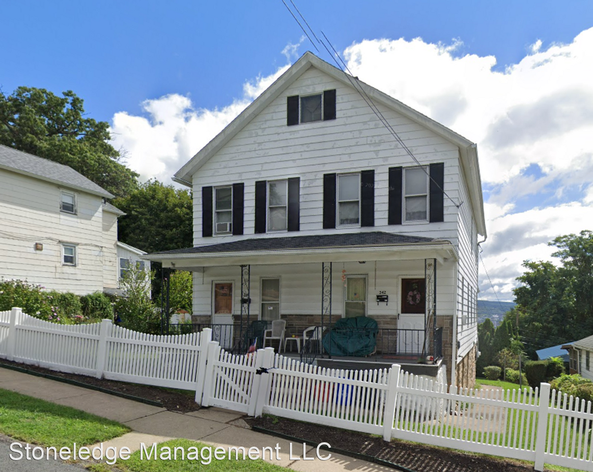 342 & 344 N. Fillmore Street Apartments in Hyde Park, Scranton, PA