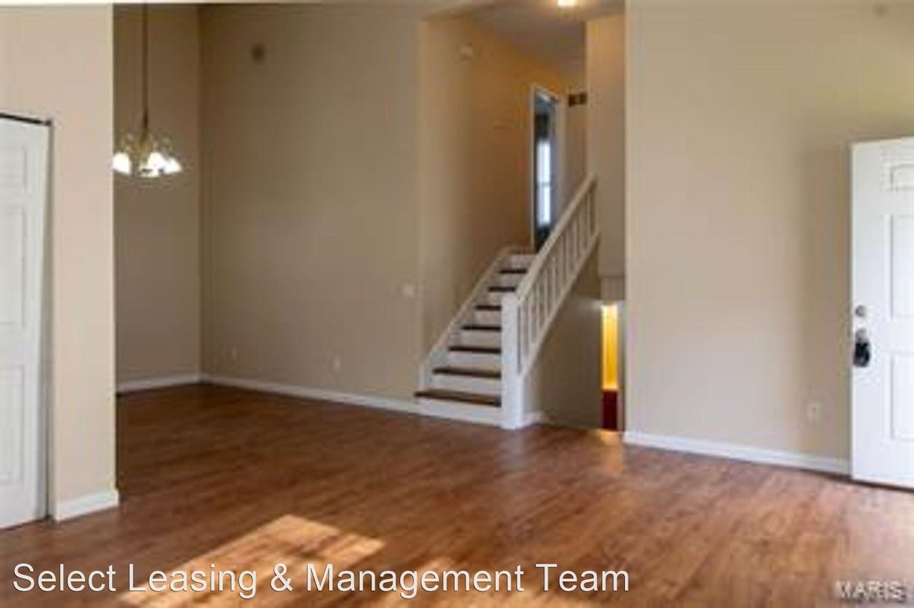 Bayside Ct - Photo 3 of 24