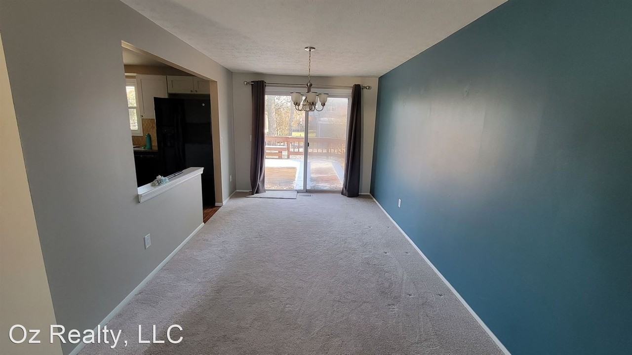 3842 Farmbrook Dr - Photo 3 of 19