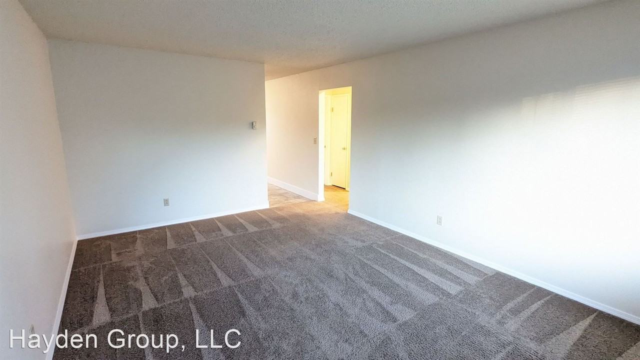 1628 Filbert St - Photo 2 of 11