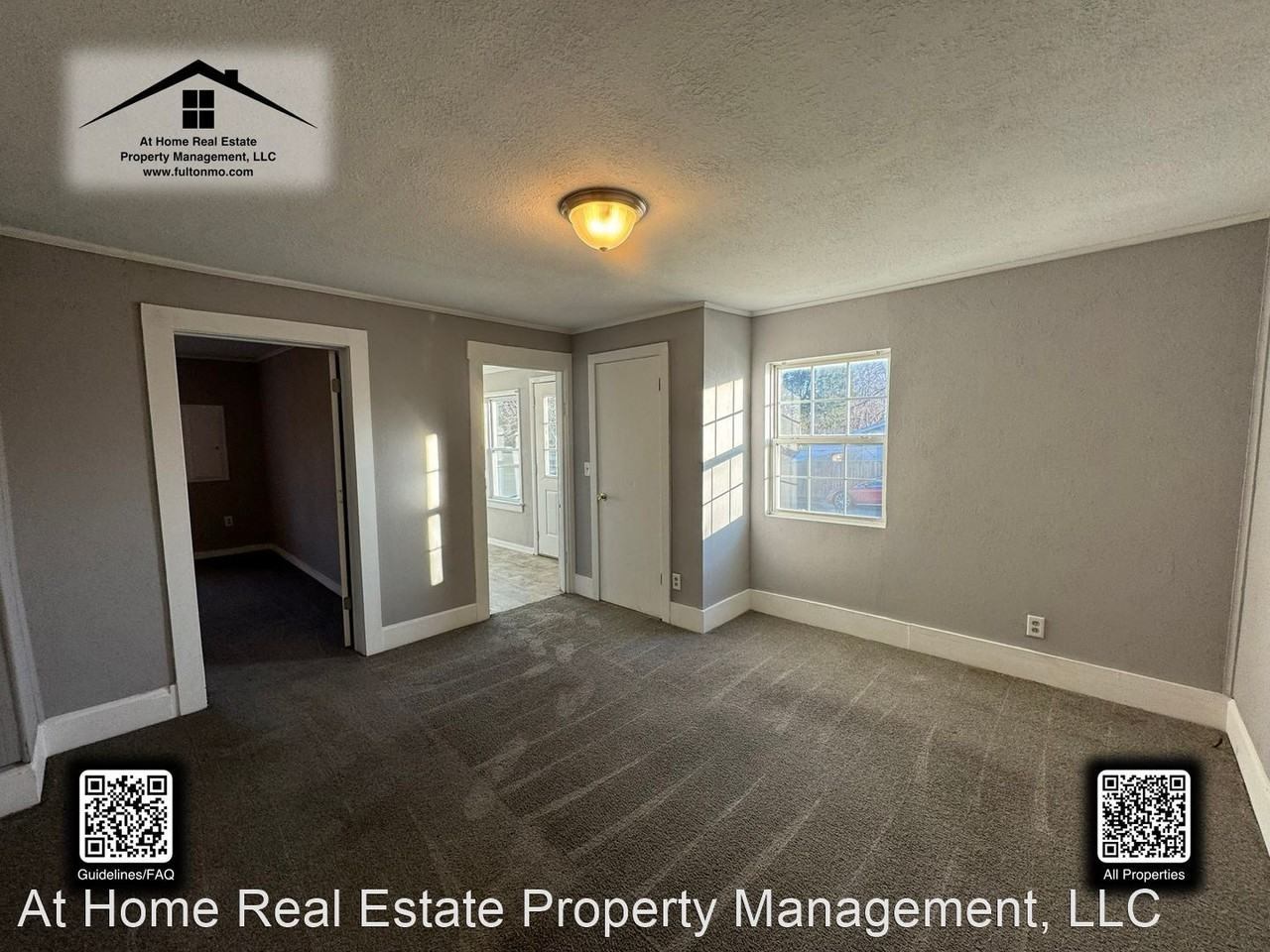 313 W 9th St - Photo 3 of 19