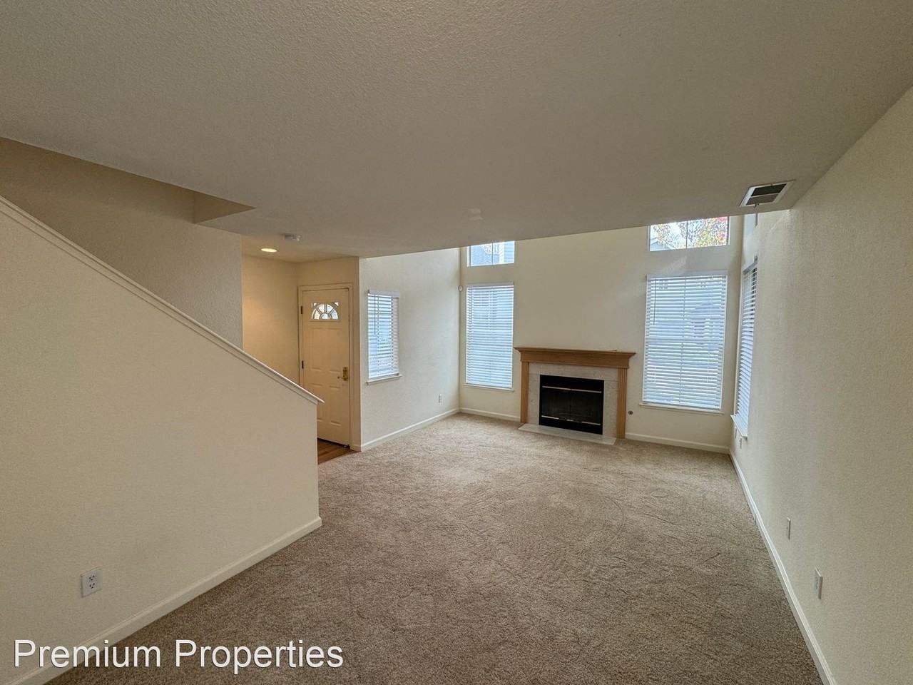 348 Warmcastle Ct - Photo 3 of 20