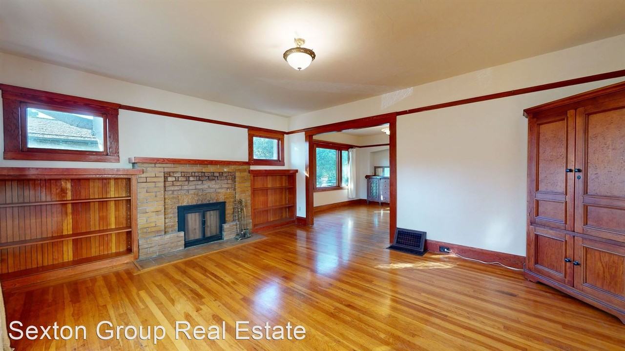 1613 Tyler St - Photo 2 of 27